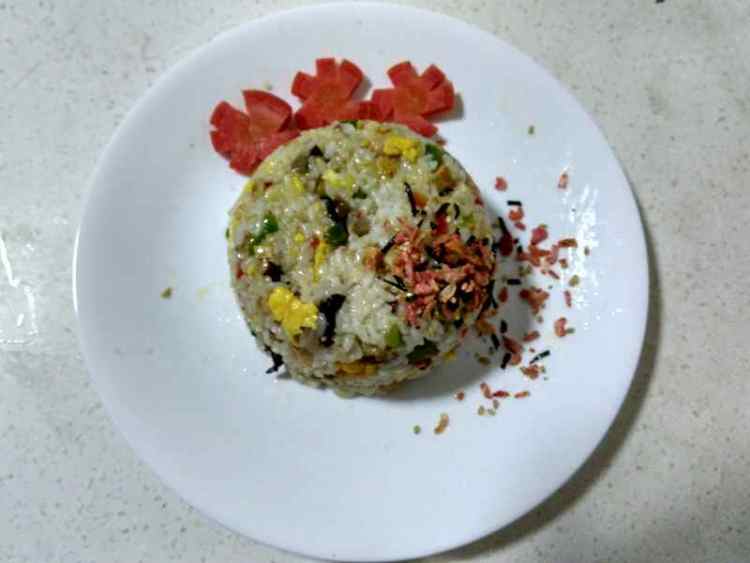菠萝海鲜饭步骤15