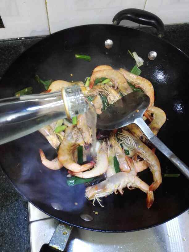 爆炒大虾步骤8