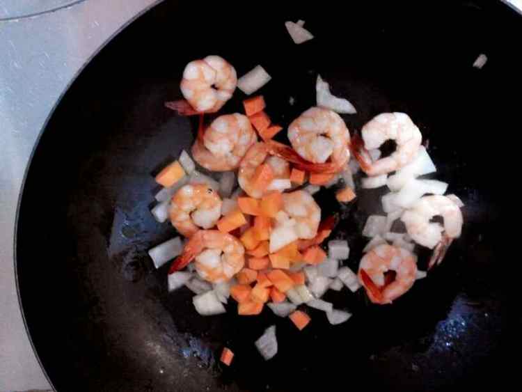 豌豆凤尾虾步骤5