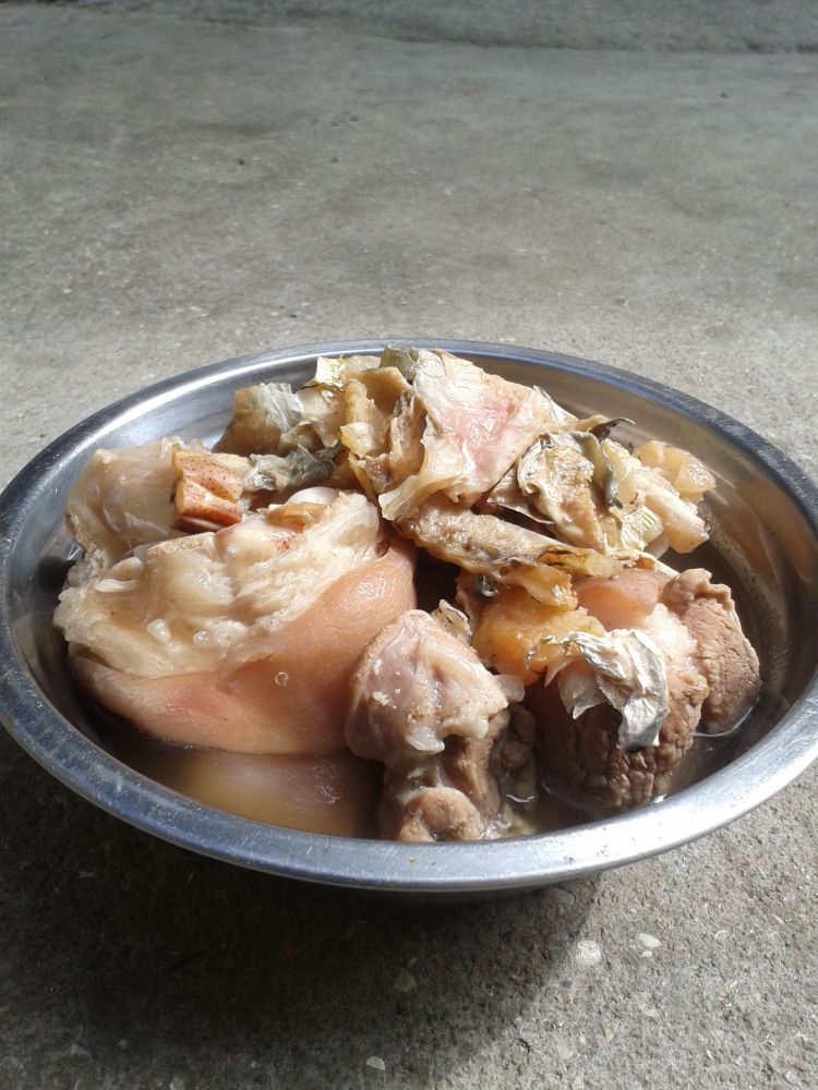 河豚鱼干炖猪脚步骤8