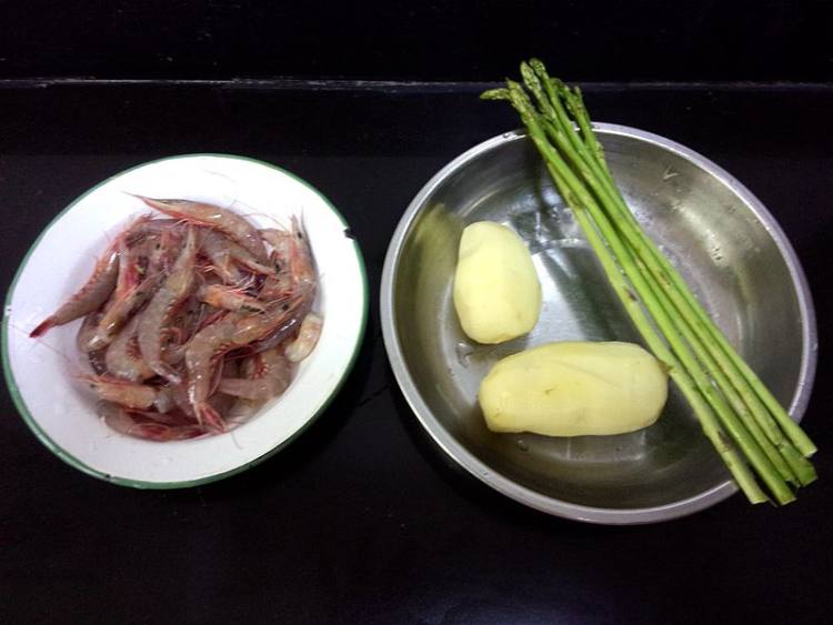 吉利虾土豆泥步骤1
