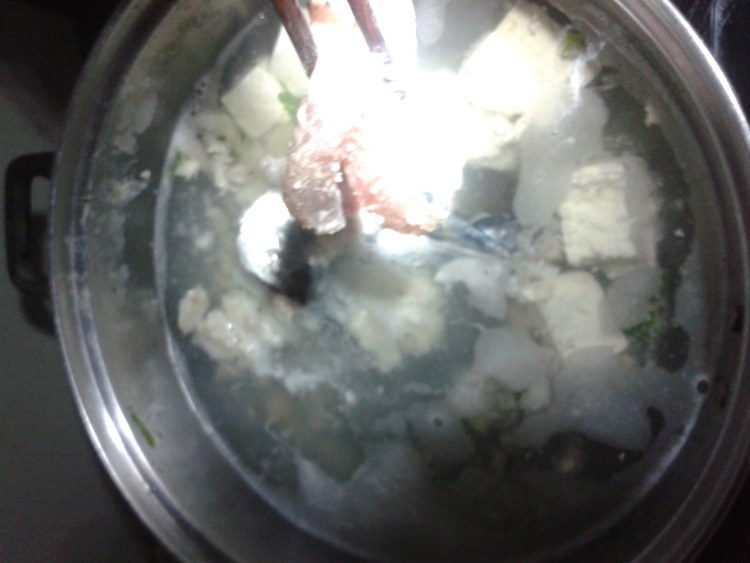 鲅鱼豆腐煮面线步骤3