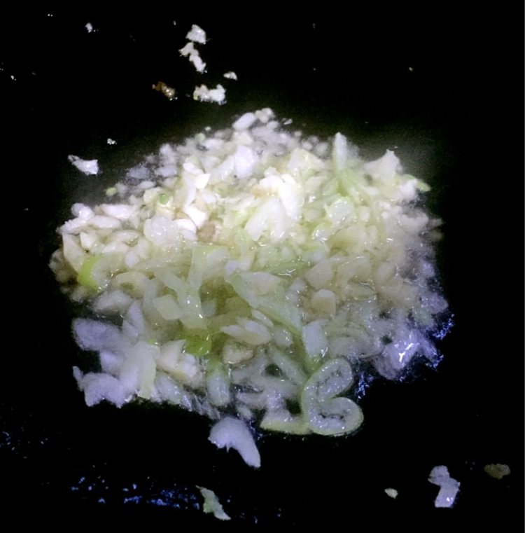 时蔬虾仁疙瘩汤步骤6