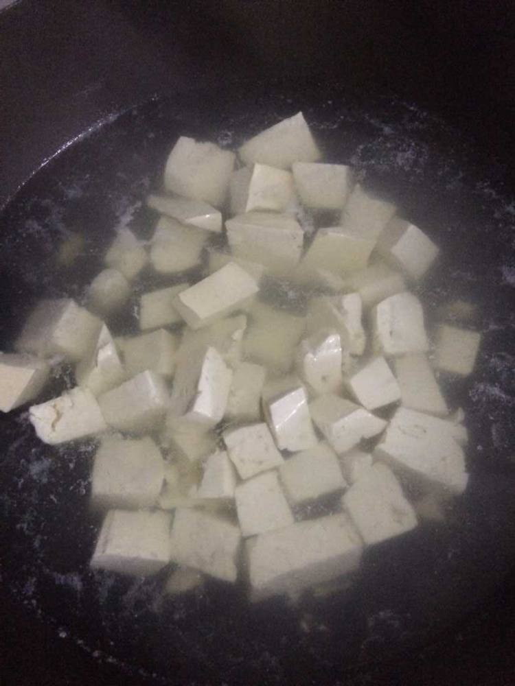 牡蛎豆腐汤步骤2