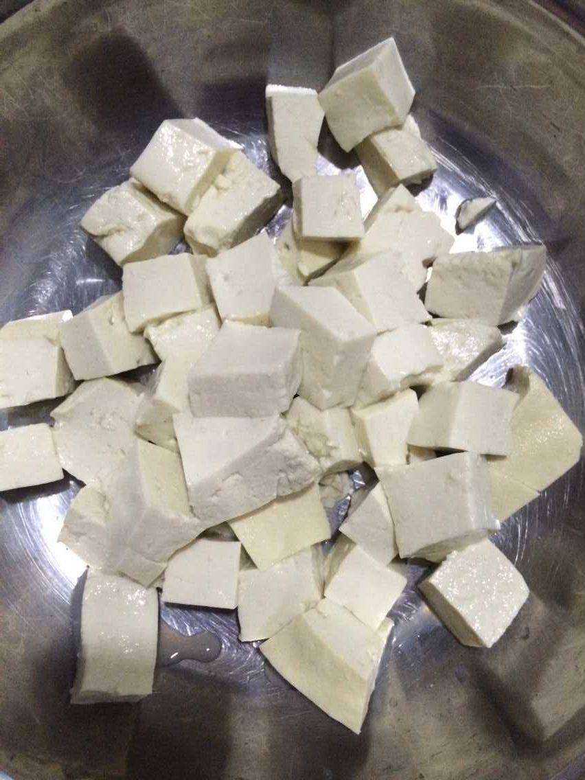 牡蛎豆腐汤步骤1