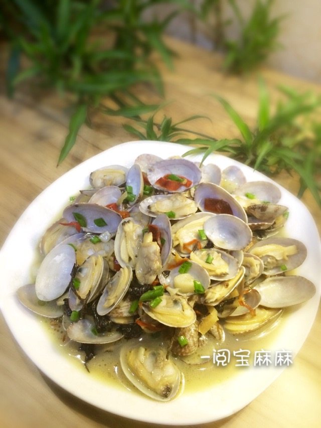 酒焖紫苏黄油花蛤步骤8