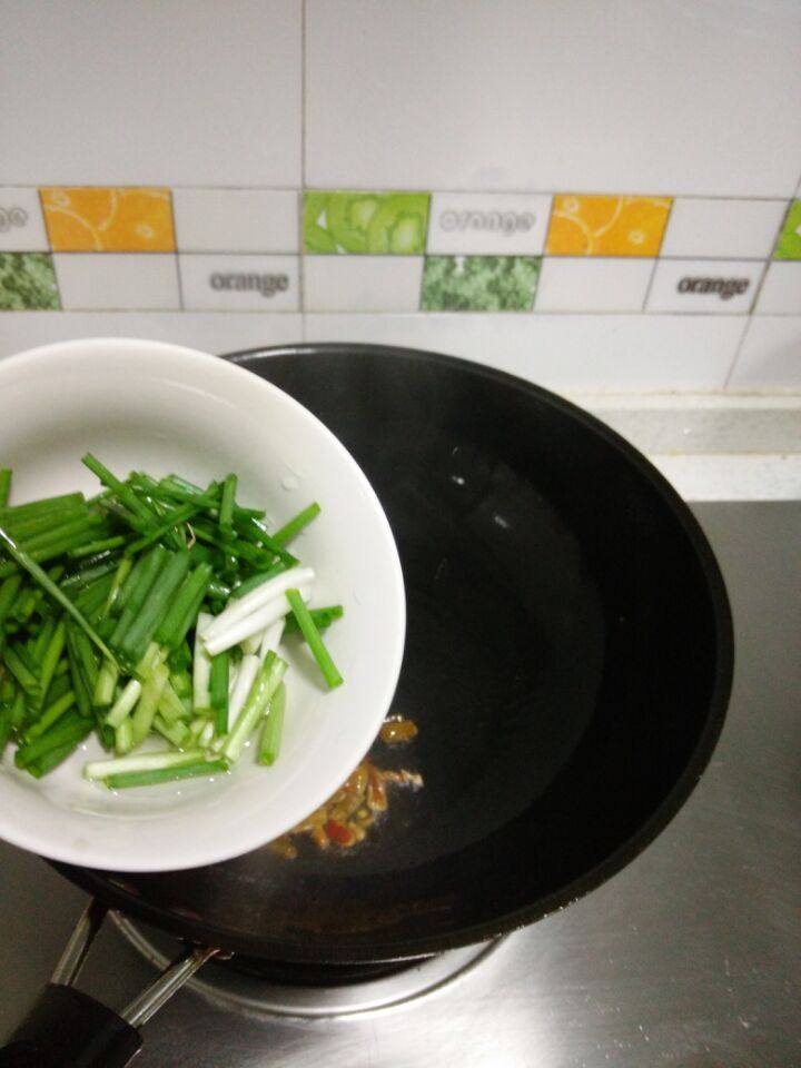 香辣豆豇炒明虾步骤3