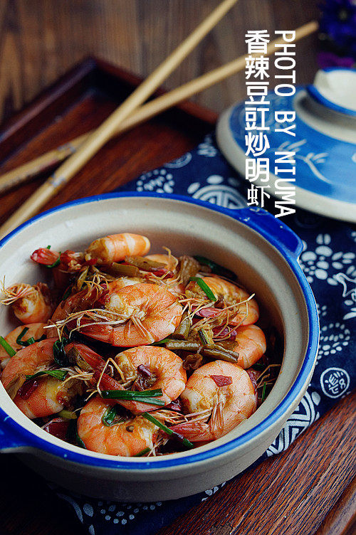 香辣豆豇炒明虾步骤7