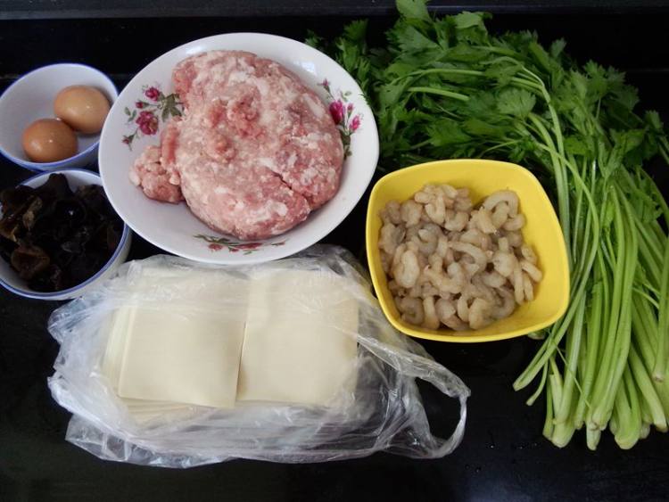三鲜小馄饨步骤1