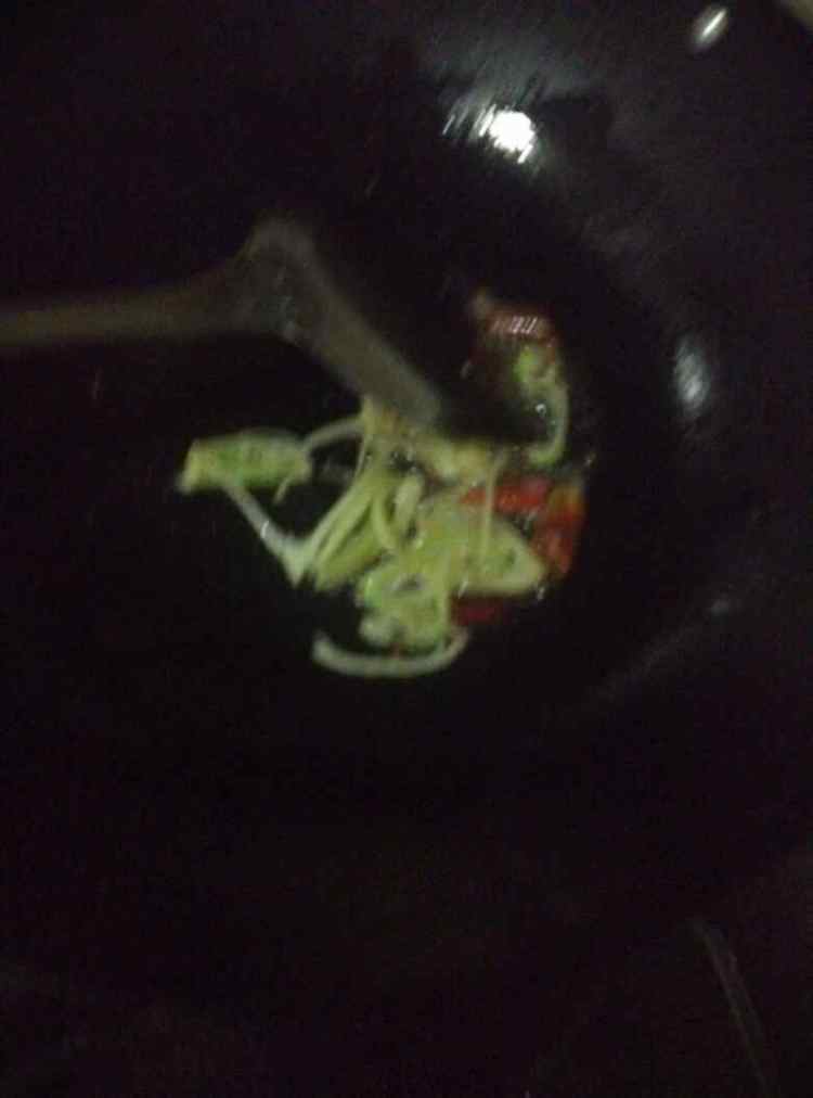 清炒鱿鱼步骤8