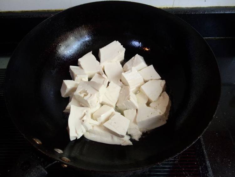 秋葵蛤蜊豆腐汤步骤5