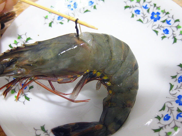 鲜虾炖豆腐步骤2