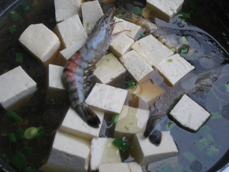 鲜虾炖豆腐步骤9