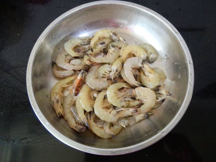 海虾老豆腐煲步骤2