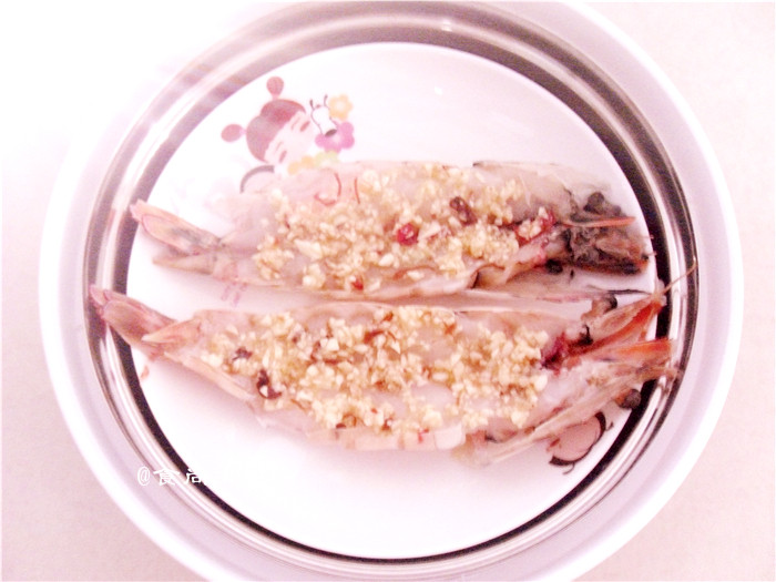 蒜蓉XO酱蒸大虾步骤9