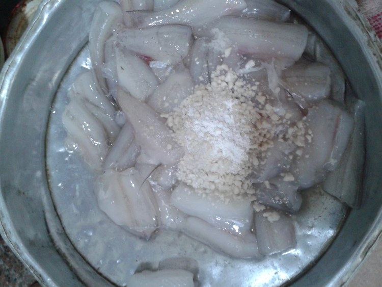 葱香豆腐鱼汤步骤1