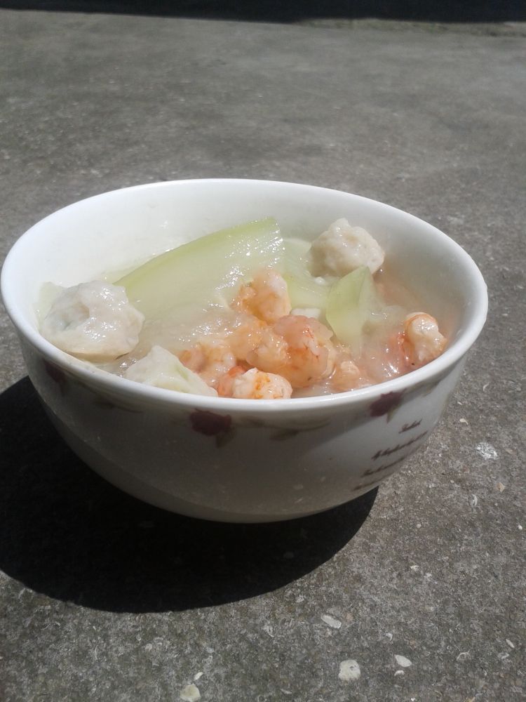 葫芦虾仁丸子汤步骤6