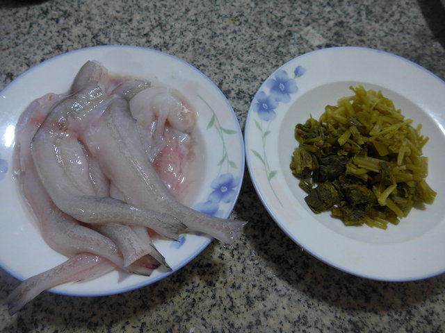 雪菜虾潺汤步骤1