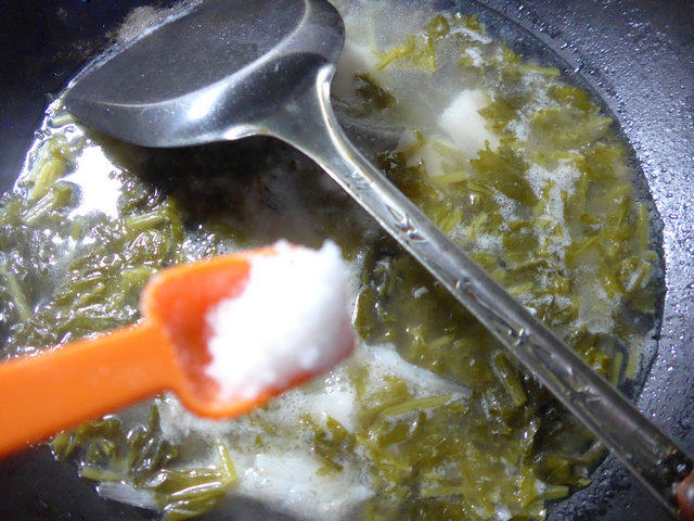 雪菜虾潺汤步骤6