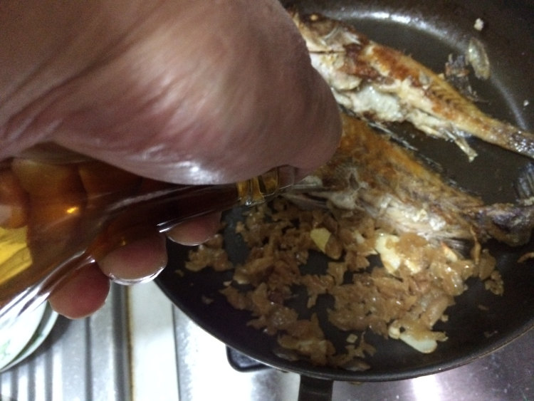 冬菜焖石斑鱼步骤6