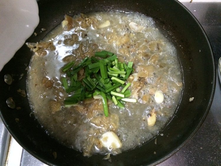 冬菜焖石斑鱼步骤11