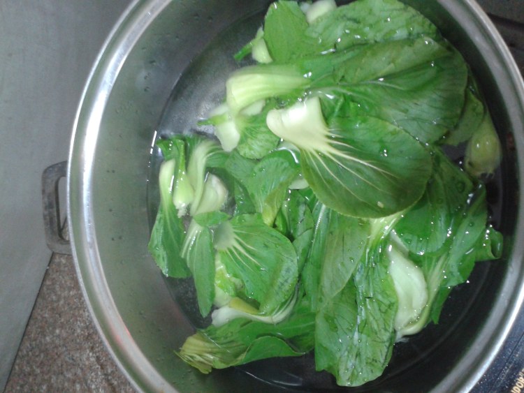 龙头鱼青菜煮米粉汤步骤2