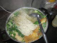 龙头鱼青菜煮米粉汤步骤4