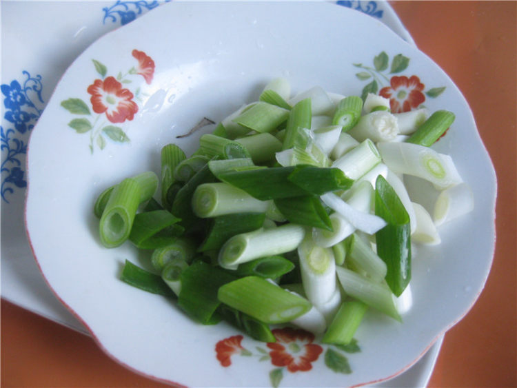 小葱虾皮步骤3
