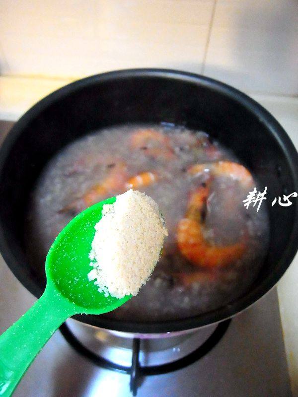 鲜虾十八谷粥步骤6