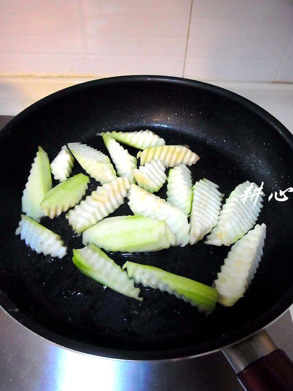 丝瓜炒虾仁步骤9