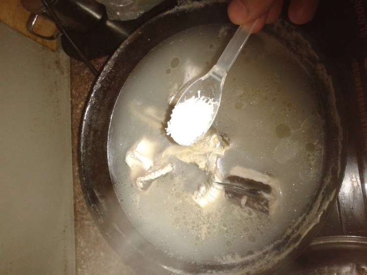 鲜鳗鱼汤步骤5