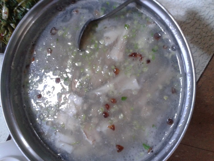 芹菜龙头鱼汤步骤6