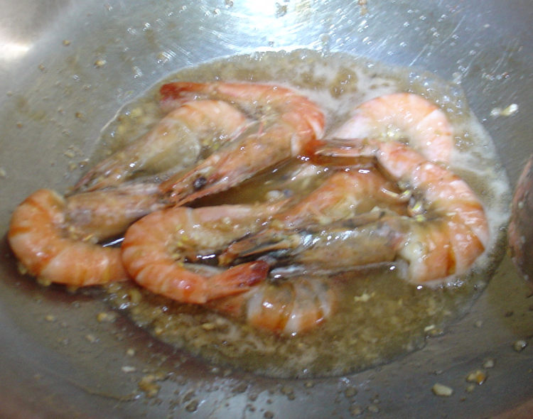 开背蒜蓉虾步骤8