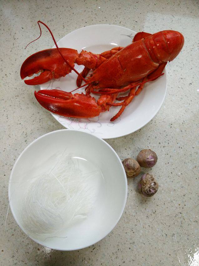 蒜蓉粉丝虾步骤1