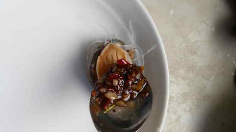 蒜蓉粉丝小鲍鱼步骤9