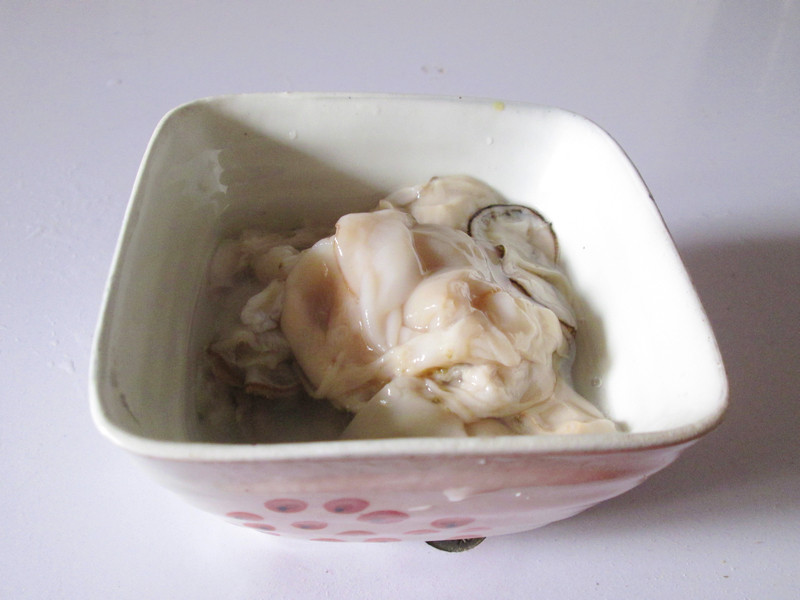 海蛎子豆腐汤步骤2