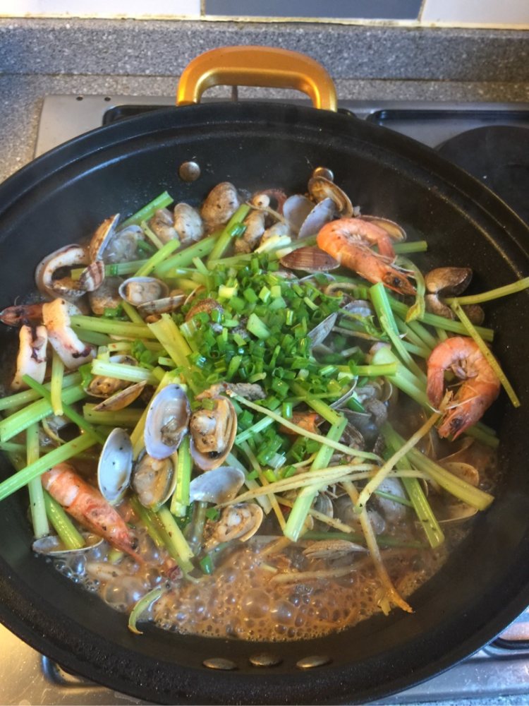 意式海鲜烩面条步骤15