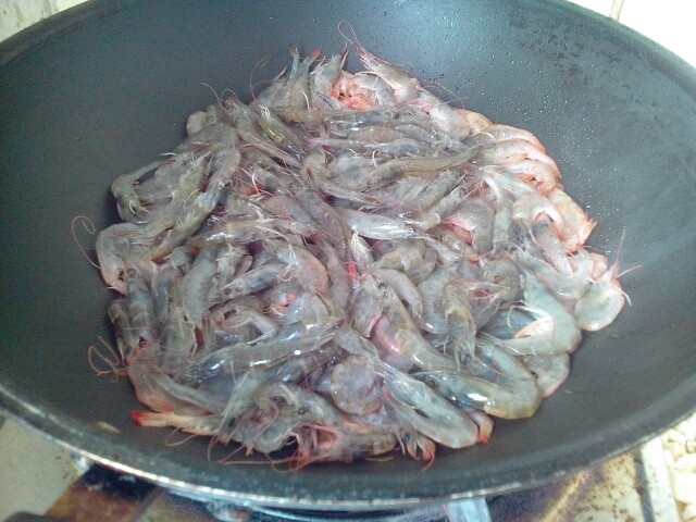 青椒炒海虾步骤4