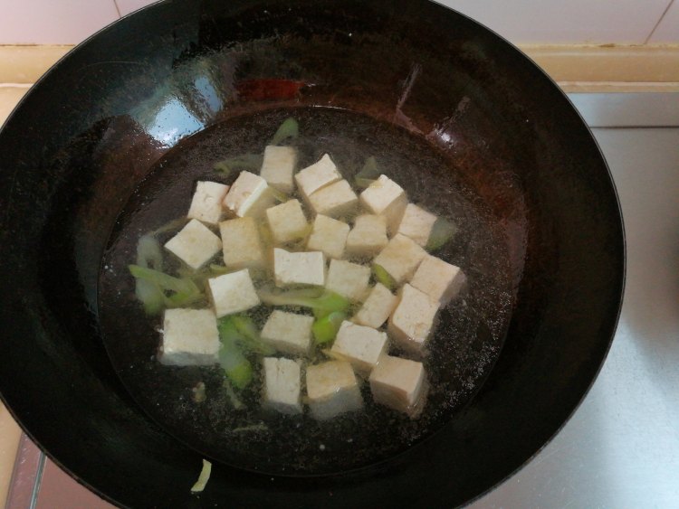 豆腐竹节蛏汤步骤5