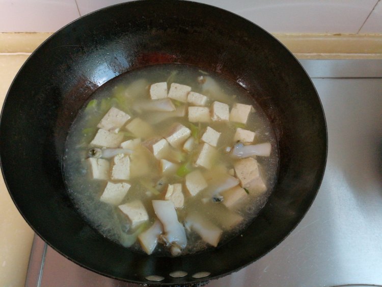 豆腐竹节蛏汤步骤7