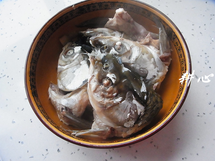 草头鱼头汤步骤15