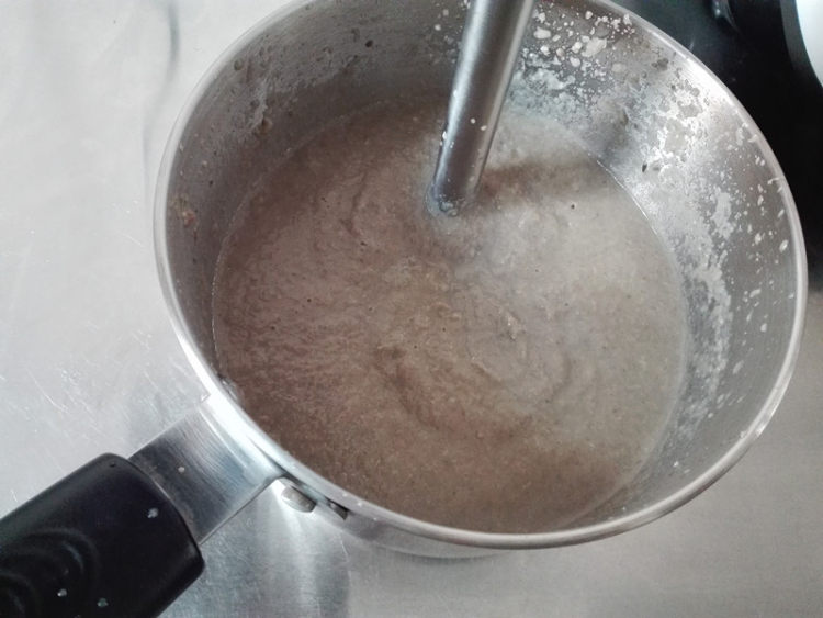 奶油蘑菇浓汤步骤8