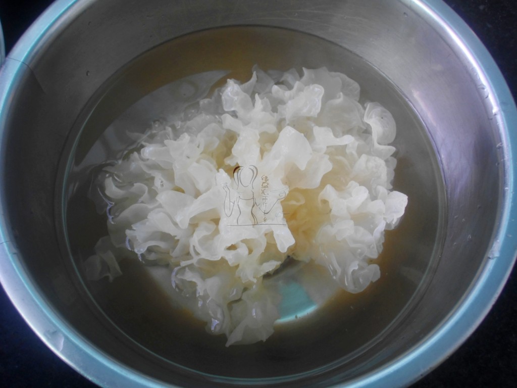 红薯银耳甜汤步骤2