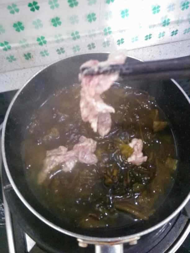 酸菜瘦肉汤步骤5