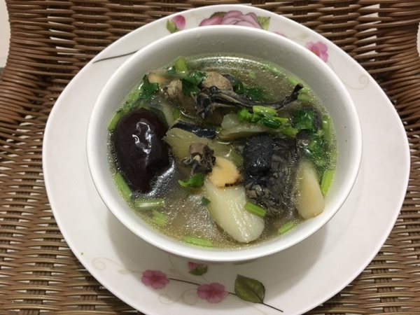 营养乌鸡煲步骤7
