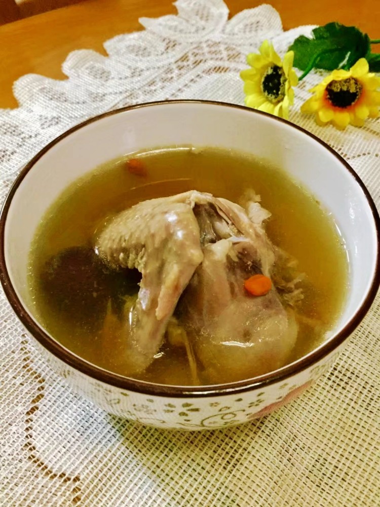 峨参炖白鸽步骤8