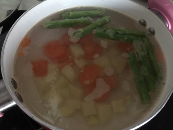 海鲜汤步骤6
