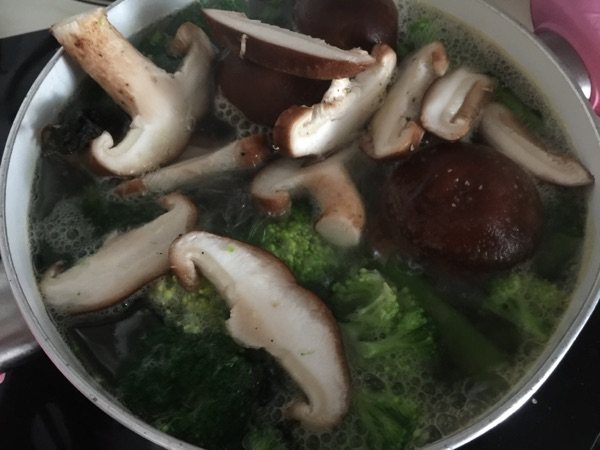 海鲜汤步骤7