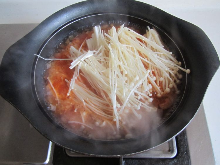 金针菇番茄蛋汤步骤6