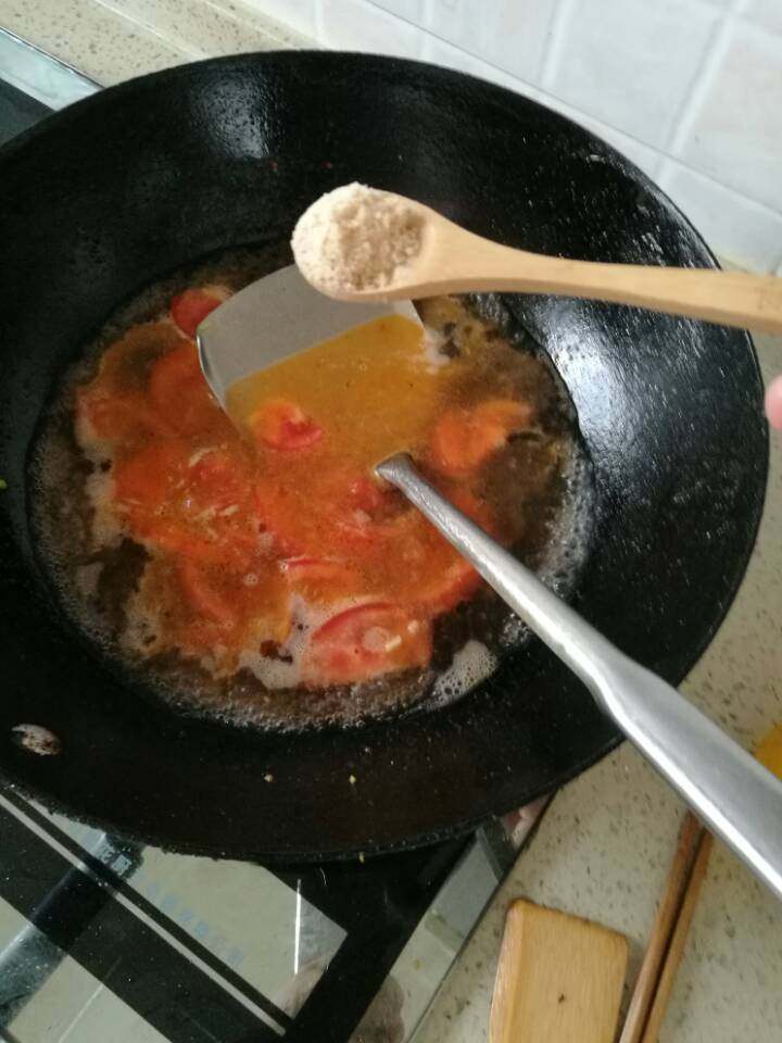 西红柿瘦肉疙瘩汤步骤7